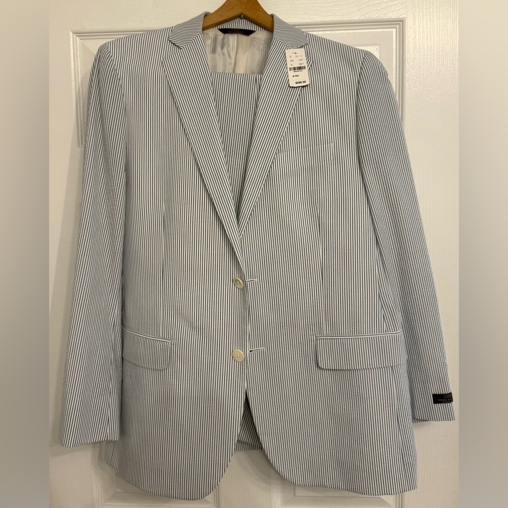 Brooks Brothers 346 Classic Seersucker Suit